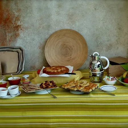 Bed & Breakfast Al Giardino Dei Mandorli