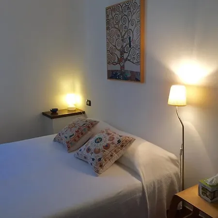 Al Giardino Dei Mandorli Bed & Breakfast