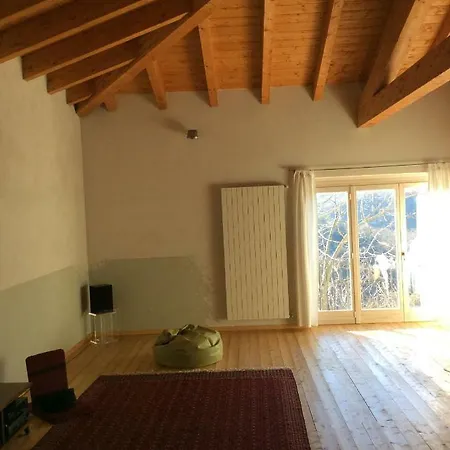 Al Giardino Dei Mandorli Bed & Breakfast Prasco