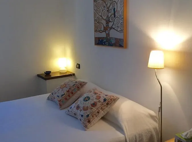 Al Giardino Dei Mandorli Bed & Breakfast